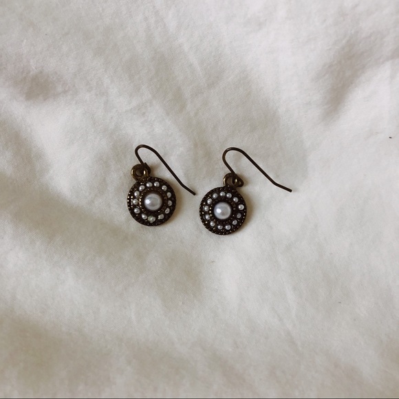 Pearl drop earrings - Picture 1 of 1